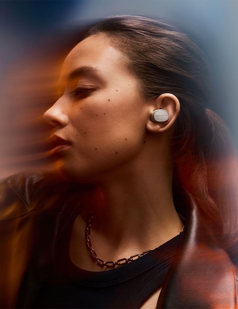 BOWERS & WILKINS Bowers & Wilkins Pi8 — Bezdrátová sluchátka do uší s ANC, aptX